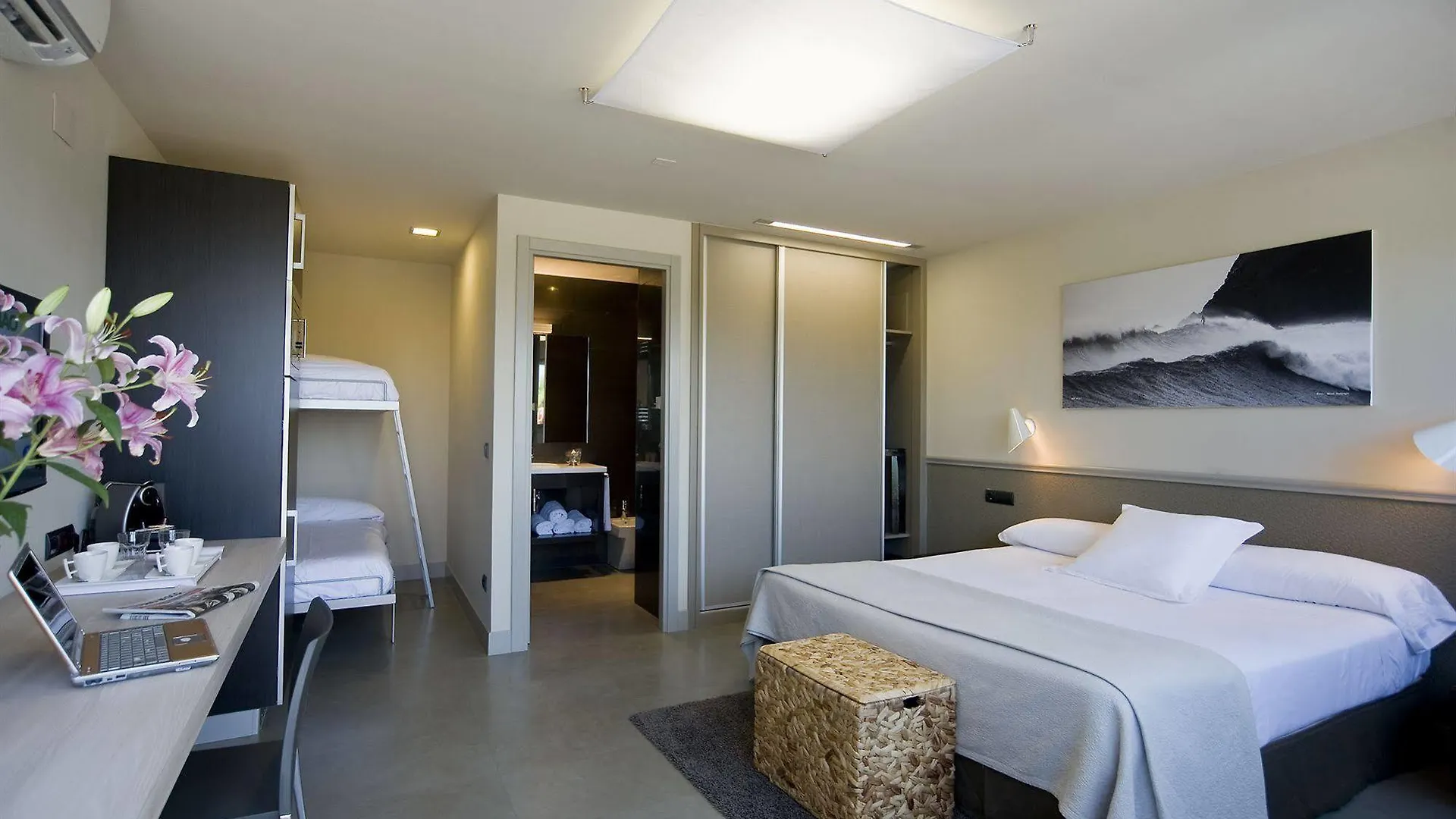 Feelfree Stays Basoa San Sebastian 2*,  Spain